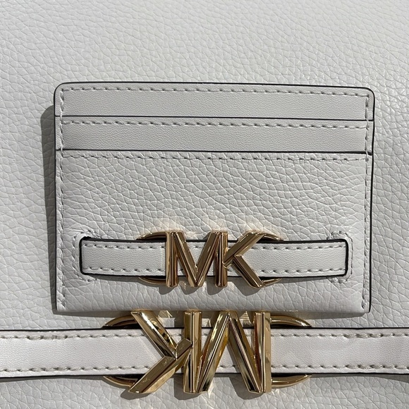 MICHAEL KORS
Reed Large Pebbled Leather Card Holder Case
Optic White 
NWT - Picture 13 of 16
